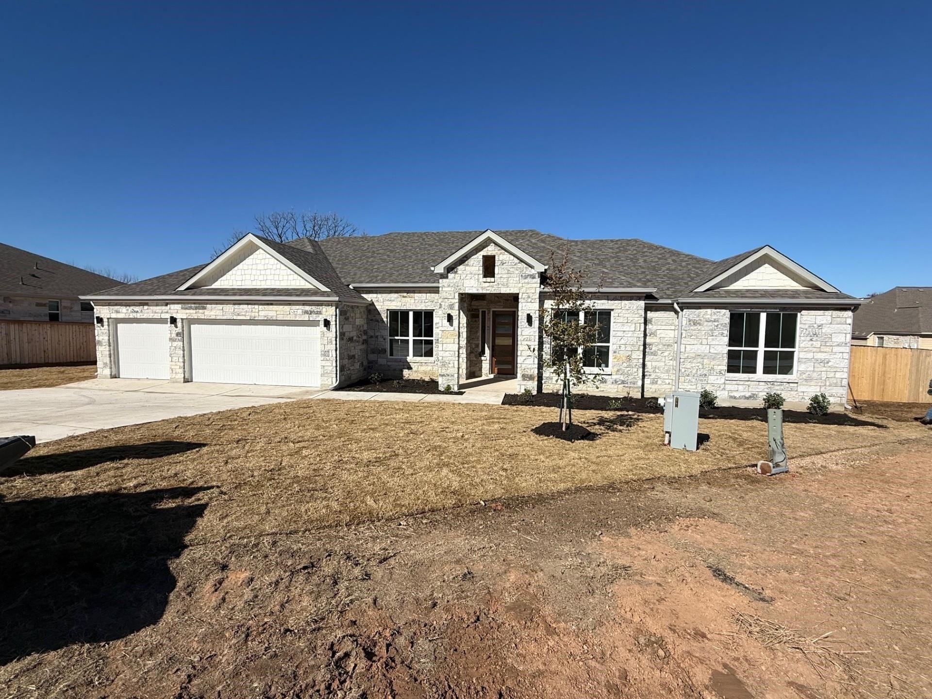 406 Hogans Place, Meadowlakes, TX 78654, 3 Bedrooms Bedrooms, ,2 BathroomsBathrooms,Residential,For Sale,406 Hogans Place,0,173017