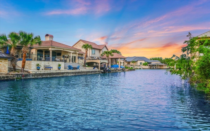 98 Wennmohs Place, Horseshoe Bay, TX 78657, 4 Bedrooms Bedrooms, ,5 BathroomsBathrooms,Residential,For Sale,98 Wennmohs Place,0,173400