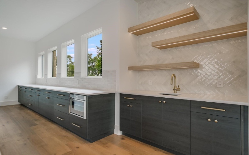 98 Wennmohs Place, Horseshoe Bay, TX 78657, 4 Bedrooms Bedrooms, ,5 BathroomsBathrooms,Residential,For Sale,98 Wennmohs Place,0,173400