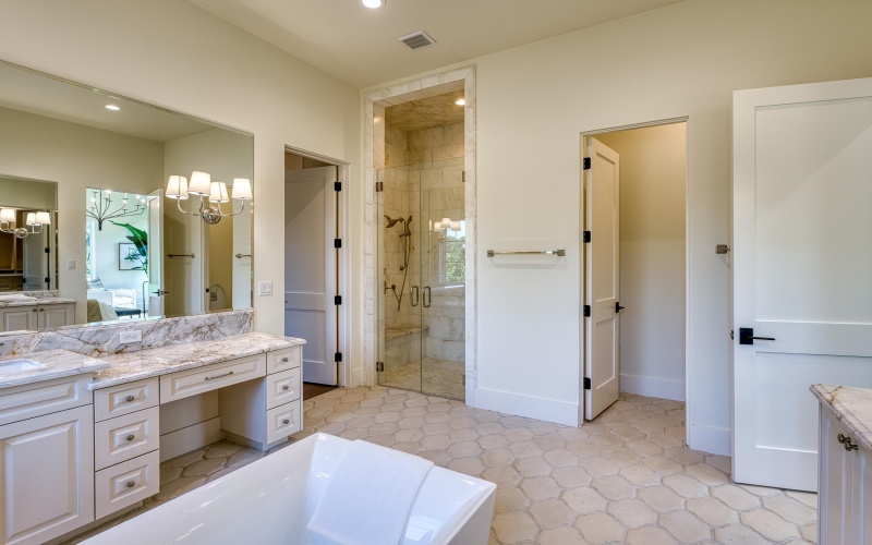 369 La Serena Loop, Horseshoe Bay, TX 78657, 5 Bedrooms Bedrooms, ,6 BathroomsBathrooms,Residential,For Sale,369 La Serena Loop,0,173831