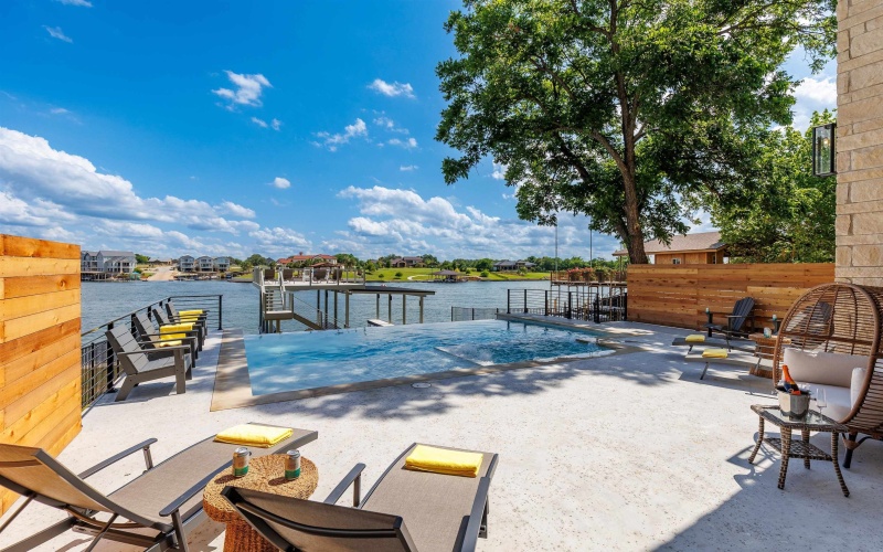 563 Ellen Williams Loop, Kingsland, TX 78639, 5 Habitaciones Habitaciones , ,6 BañosBaños,Residential,En Venta,563 Ellen Williams Loop,0,173885