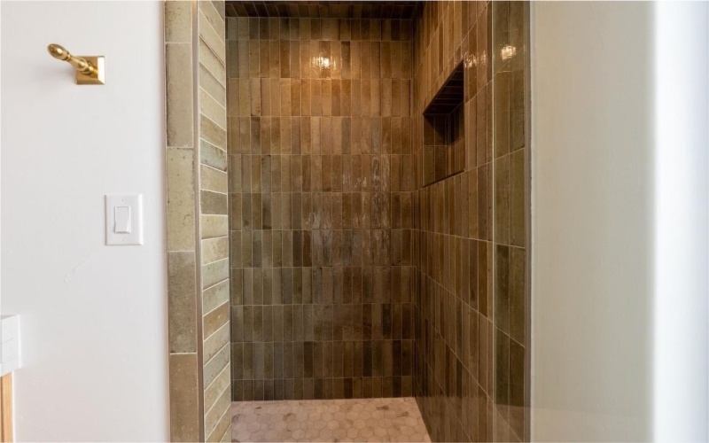 154 RIVERFRONT DRIVE, Kingsland, TX 78639, 9 Habitaciones Habitaciones , ,9 BañosBaños,Residential,En Venta,154 RIVERFRONT DRIVE,0,174061