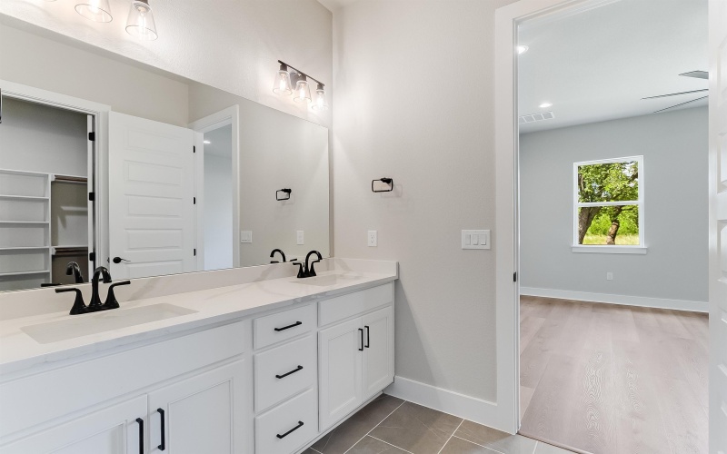 124 Draper Lane, Bertram, TX 78605, 4 Bedrooms Bedrooms, ,2 BathroomsBathrooms,Residential,For Sale,124 Draper Lane,0,174695