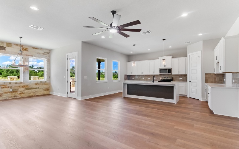 124 Draper Lane, Bertram, TX 78605, 4 Bedrooms Bedrooms, ,2 BathroomsBathrooms,Residential,For Sale,124 Draper Lane,0,174695