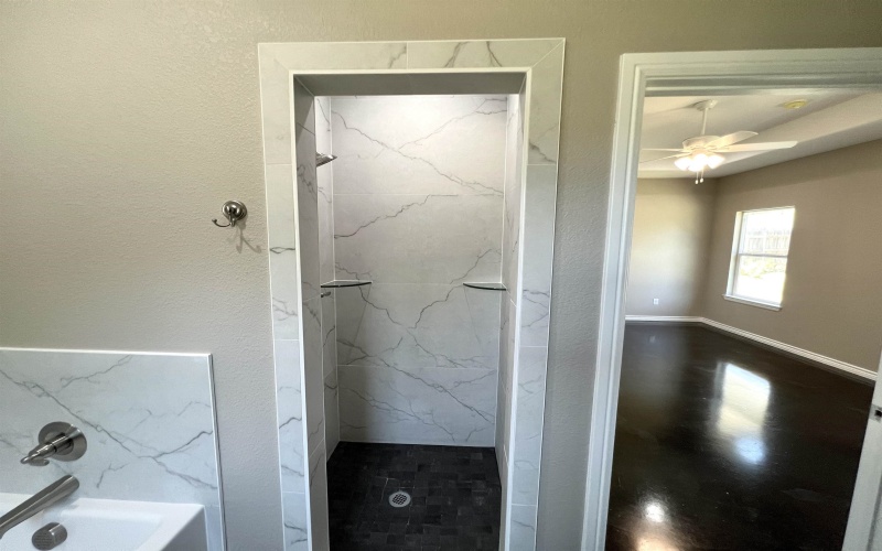 1218 Stone Valley Dr, Lampasas, TX 76550, 4 Habitaciones Habitaciones , ,2 BañosBaños,Residential,En Venta,1218 Stone Valley Dr,0,174736