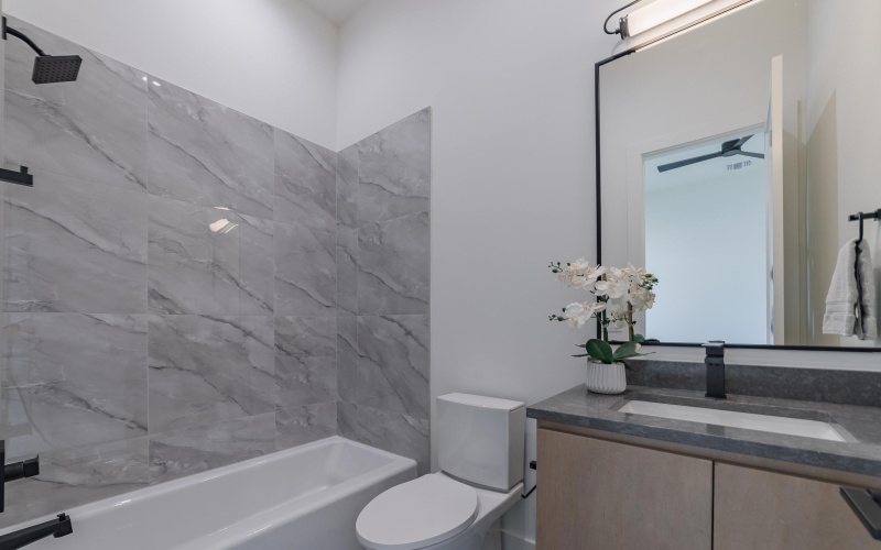 105 Manciano, Horseshoe Bay, TX 78657, 3 Bedrooms Bedrooms, ,3 BathroomsBathrooms,Residential,For Sale,105 Manciano,0,174825