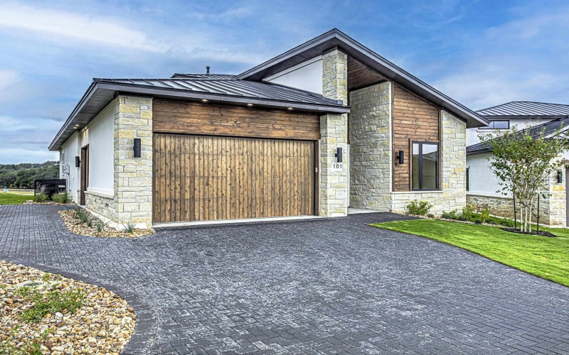 101 Manciano Drive, Horseshoe Bay, TX 78657, 3 Bedrooms Bedrooms, ,2 BathroomsBathrooms,Residential,For Sale,101 Manciano Drive,0,174842