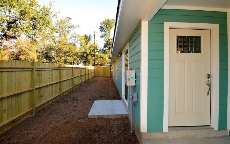 1653 Navajo Trail, Kingsland, TX 78639, 4 Habitaciones Habitaciones , ,2 BañosBaños,Residential,En Venta,1653 Navajo Trail,0,175340