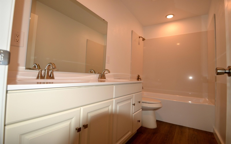 1517 Navajo Trail, Kingsland, TX 78639, 3 Bedrooms Bedrooms, ,2 BathroomsBathrooms,Residential,For Sale,1517 Navajo Trail,0,175342