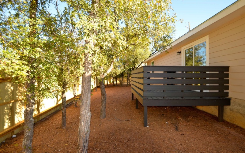 1517 Navajo Trail, Kingsland, TX 78639, 3 Bedrooms Bedrooms, ,2 BathroomsBathrooms,Residential,For Sale,1517 Navajo Trail,0,175342