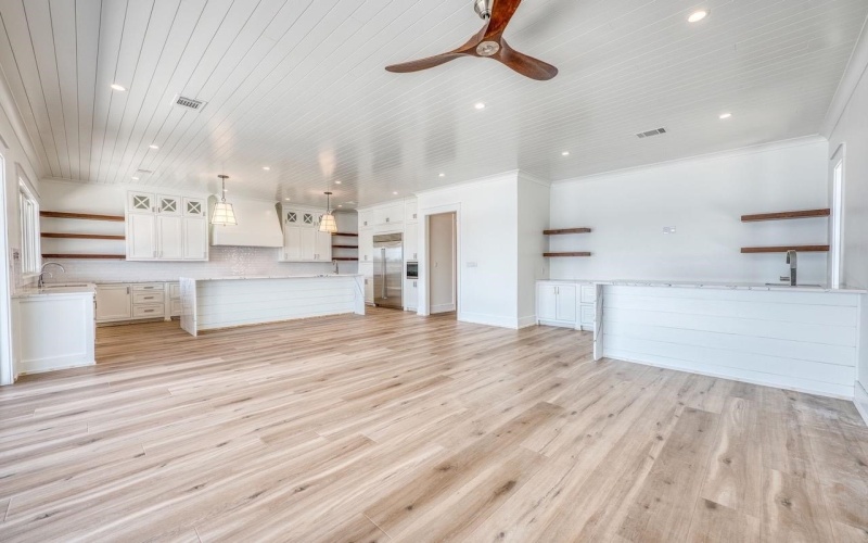 152 RIVERFRONT DRIVE, Kingsland, TX 78639, 9 Habitaciones Habitaciones , ,9 BañosBaños,Residential,En Venta,152 RIVERFRONT DRIVE,0,175352