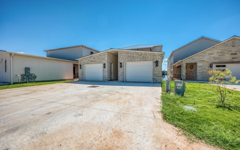 152 RIVERFRONT DRIVE, Kingsland, TX 78639, 9 Habitaciones Habitaciones , ,9 BañosBaños,Residential,En Venta,152 RIVERFRONT DRIVE,0,175352