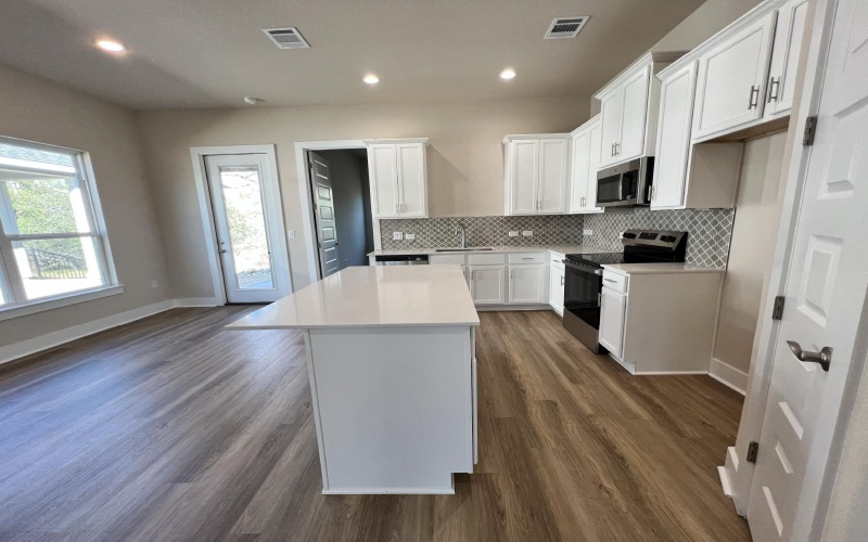 625 Birch Lane, Cottonwood Shores, TX 78657, 3 Bedrooms Bedrooms, ,2 BathroomsBathrooms,Residential,For Sale,625 Birch Lane,0,175575