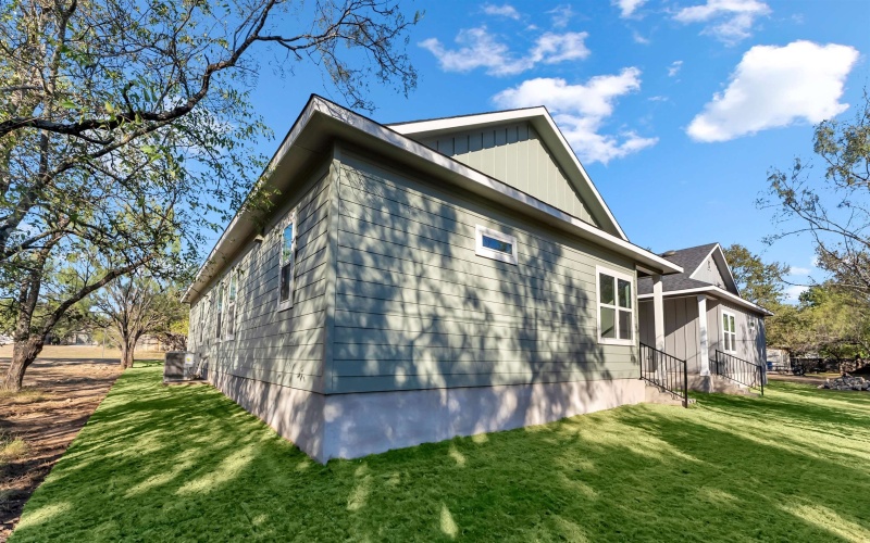 625 Birch Lane, Cottonwood Shores, TX 78657, 3 Bedrooms Bedrooms, ,2 BathroomsBathrooms,Residential,For Sale,625 Birch Lane,0,175575