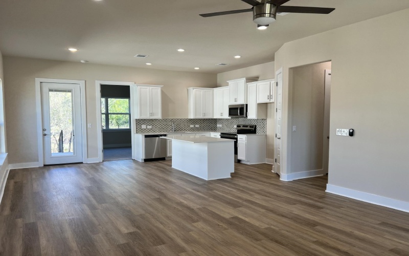 625 Birch Lane, Cottonwood Shores, TX 78657, 3 Bedrooms Bedrooms, ,2 BathroomsBathrooms,Residential,For Sale,625 Birch Lane,0,175575