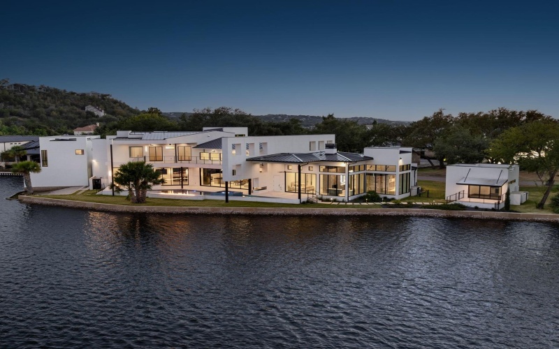 115 Estate Drive, Horseshoe Bay, TX 78657, 18 Bedrooms Bedrooms, ,10 BathroomsBathrooms,Residential,For Sale,115 Estate Drive,0,175593