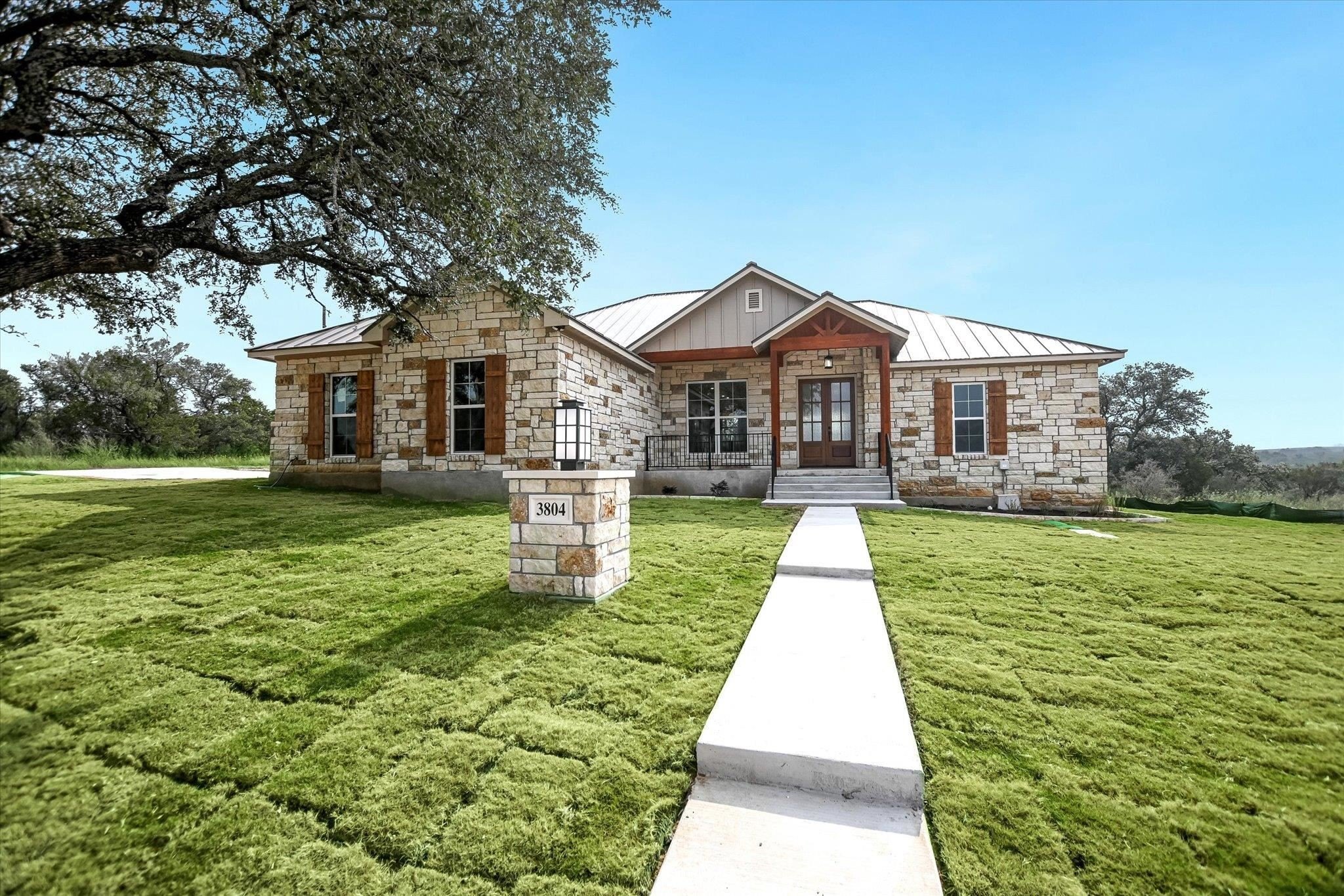 3804 Dew Drop, Horseshoe Bay, TX 78657, 4 Bedrooms Bedrooms, ,2 BathroomsBathrooms,Residential,For Sale,3804 Dew Drop,0,175771