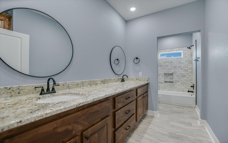 3804 Dew Drop, Horseshoe Bay, TX 78657, 4 Bedrooms Bedrooms, ,2 BathroomsBathrooms,Residential,For Sale,3804 Dew Drop,0,175771