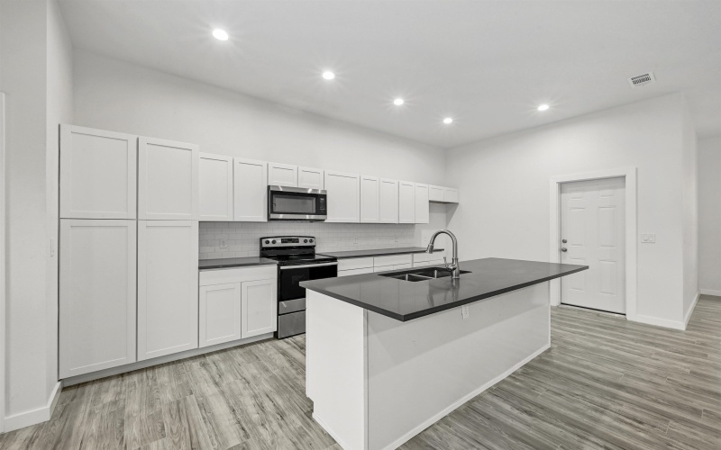 1615 White Tail, Horseshoe Bay, TX 78657, 3 Bedrooms Bedrooms, ,2 BathroomsBathrooms,Residential,For Sale,1615 White Tail,0,175813