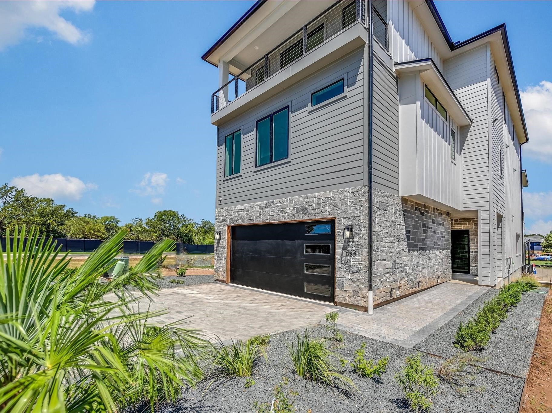 420 Lake St., Kingsland, TX 78639, 5 Bedrooms Bedrooms, ,6 BathroomsBathrooms,Residential,For Sale,420 Lake St.,0,176094