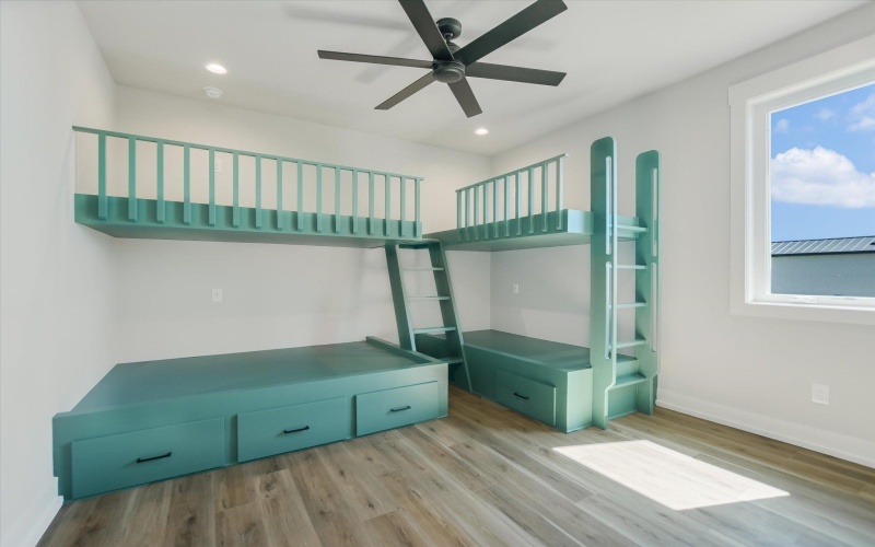 420 Lake St., Kingsland, TX 78639, 5 Bedrooms Bedrooms, ,6 BathroomsBathrooms,Residential,For Sale,420 Lake St.,0,176094