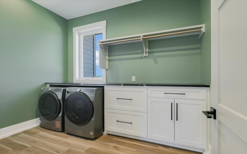 420 Lake St., Kingsland, TX 78639, 5 Bedrooms Bedrooms, ,6 BathroomsBathrooms,Residential,For Sale,420 Lake St.,0,176094