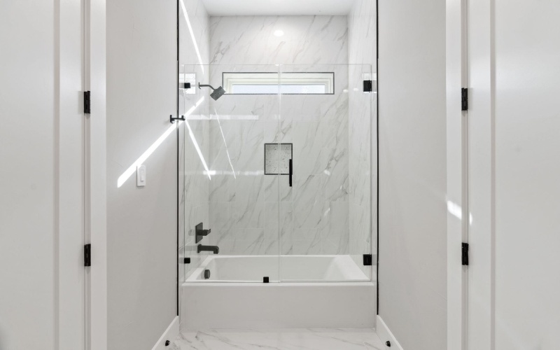 612 Broken Hills, Horseshoe Bay, TX 78657, 3 Bedrooms Bedrooms, ,2 BathroomsBathrooms,Residential,For Sale,612 Broken Hills,0,176156