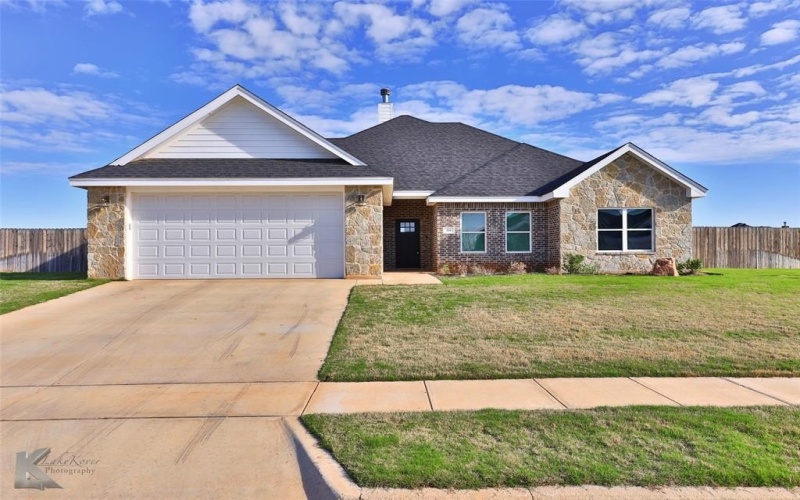 310 Long Ranger Road, Abilene, TX 79602, 4 Habitaciones Habitaciones , ,2 BañosBaños,Residential,En Venta,310 Long Ranger Road,20561965