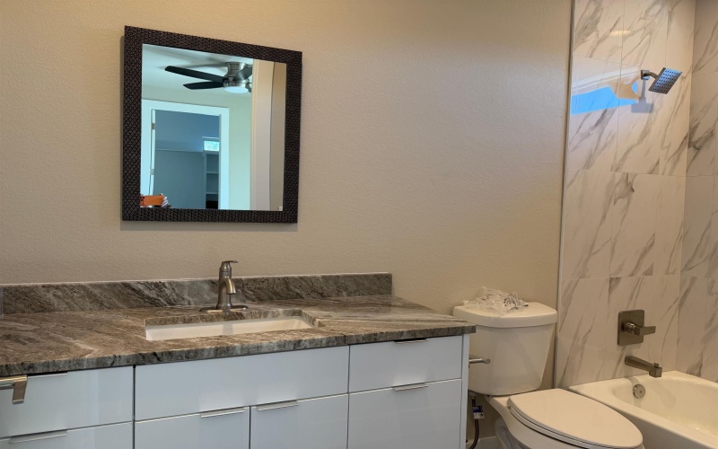 3217 Douglas Drive, Horseshoe Bay, TX 78657, 2 Bedrooms Bedrooms, ,2 BathroomsBathrooms,Residential,For Sale,3217 Douglas Drive,0,176298