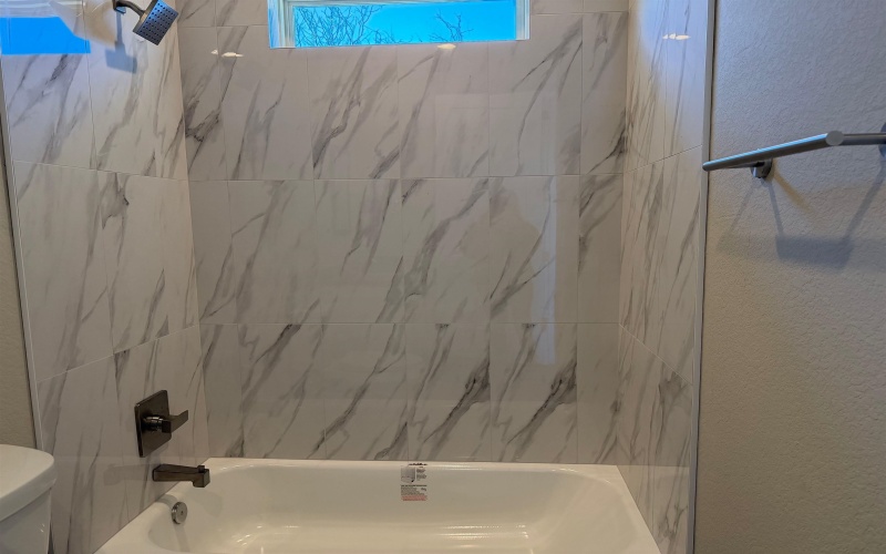 3217 Douglas Drive, Horseshoe Bay, TX 78657, 2 Bedrooms Bedrooms, ,2 BathroomsBathrooms,Residential,For Sale,3217 Douglas Drive,0,176298