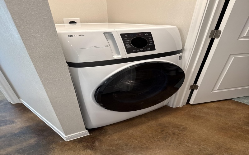 1704 E 3rd St, Lampasas, TX 76550, 2 Bedrooms Bedrooms, ,2 BathroomsBathrooms,Residential Multi Family,For Sale,1704 E 3rd St,0,176449