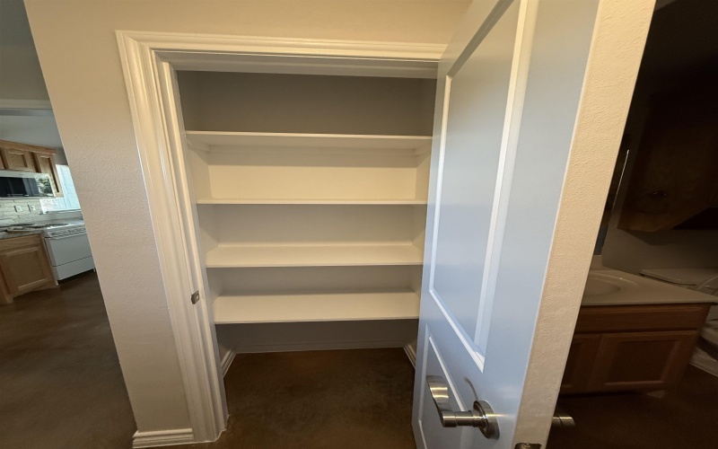 1704 E 3rd St, Lampasas, TX 76550, 2 Bedrooms Bedrooms, ,2 BathroomsBathrooms,Residential Multi Family,For Sale,1704 E 3rd St,0,176449