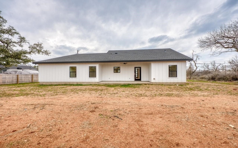 1502 Woodcrest Drive, Granite Shoals, TX 78654, 3 Bedrooms Bedrooms, ,2 BathroomsBathrooms,Residential,For Sale,1502 Woodcrest Drive,0,176468