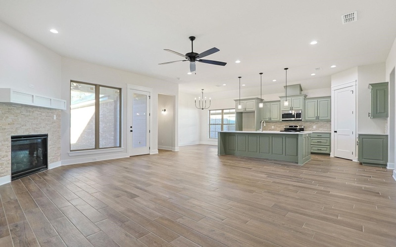 109 Cates, White Oak, TX 75693, 4 Bedrooms Bedrooms, ,2 BathroomsBathrooms,Residential,For Sale,109 Cates,0,20260951