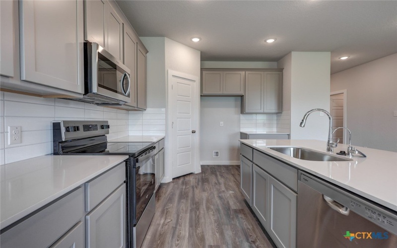 2113 Maestro Drive, Seguin, TX 78155, 3 Habitaciones Habitaciones , ,2 BañosBaños,Residential,En Venta,2113 Maestro Drive,0,604280