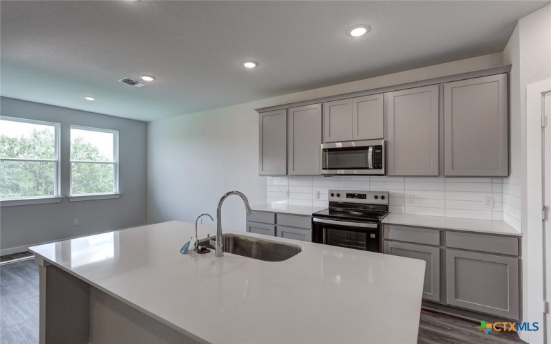 2113 Maestro Drive, Seguin, TX 78155, 3 Habitaciones Habitaciones , ,2 BañosBaños,Residential,En Venta,2113 Maestro Drive,0,604280