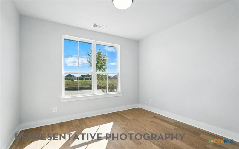 9308 Hamadryas Drive, Austin, TX 78744, 5 Habitaciones Habitaciones , ,6 BañosBaños,Residential,En Venta,9308 Hamadryas Drive,0,604347