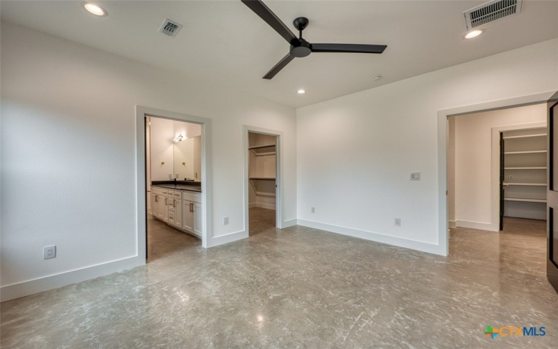 1501 Woodcrest Drive, Granite Shoals, TX 78654, 3 Bedrooms Bedrooms, ,2 BathroomsBathrooms,Residential,For Sale,1501 Woodcrest Drive,0,604371