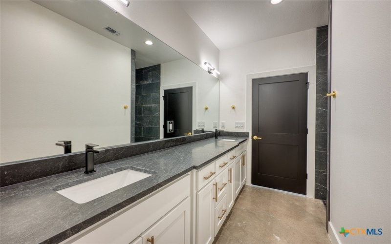 1501 Woodcrest Drive, Granite Shoals, TX 78654, 3 Bedrooms Bedrooms, ,2 BathroomsBathrooms,Residential,For Sale,1501 Woodcrest Drive,0,604371