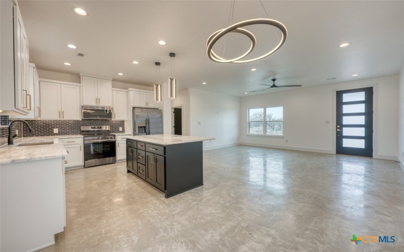 1501 Woodcrest Drive, Granite Shoals, TX 78654, 3 Bedrooms Bedrooms, ,2 BathroomsBathrooms,Residential,For Sale,1501 Woodcrest Drive,0,604371