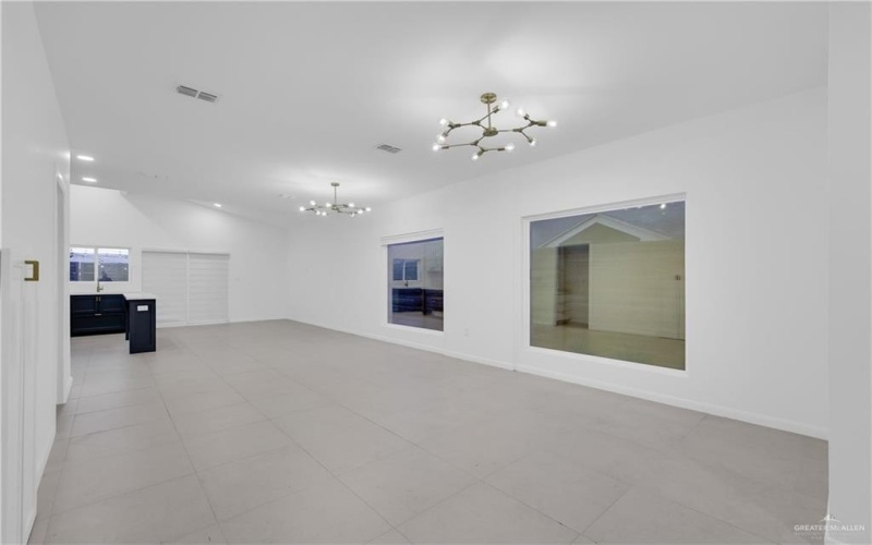 211 N 28th Street, McAllen, TX 78501, 3 Habitaciones Habitaciones , ,2 BañosBaños,Residential,En Venta,211 N 28th Street,0,494419