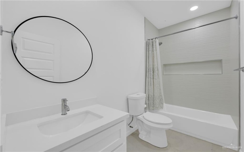 211 N 28th Street, McAllen, TX 78501, 3 Bedrooms Bedrooms, ,2 BathroomsBathrooms,Residential,For Sale,211 N 28th Street,0,494420