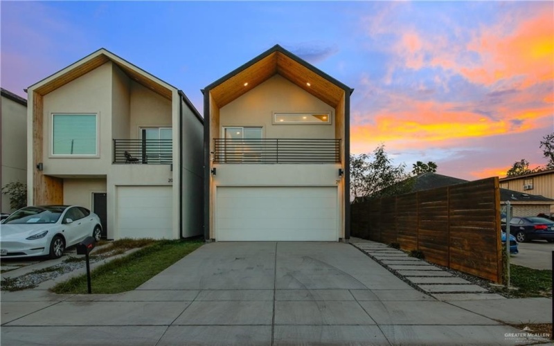 211 N 28th Street, McAllen, TX 78501, 3 Bedrooms Bedrooms, ,2 BathroomsBathrooms,Residential,For Sale,211 N 28th Street,0,494420