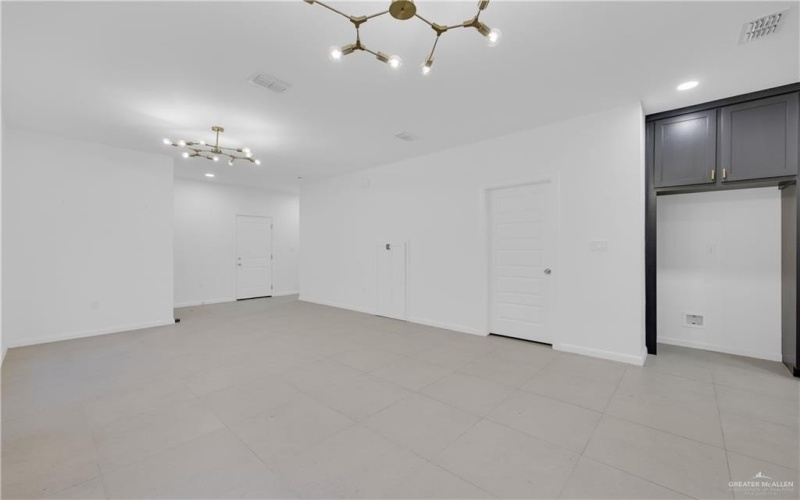 211 N 28th Street, McAllen, TX 78501, 3 Bedrooms Bedrooms, ,2 BathroomsBathrooms,Residential,For Sale,211 N 28th Street,0,494420