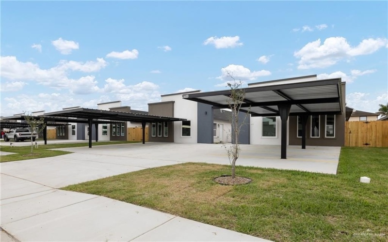 2413 S Hillside Avenue unit: 1 #1, Edinburg, TX 78542, 2 Habitaciones Habitaciones , ,2 BañosBaños,Residential,En Venta,2413 S Hillside Avenue unit: 1,0,494473