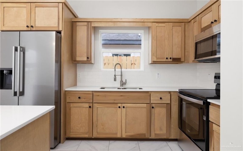 2413 S Hillside Avenue unit: 1 #1, Edinburg, TX 78542, 2 Habitaciones Habitaciones , ,2 BañosBaños,Residential,En Venta,2413 S Hillside Avenue unit: 1,0,494473