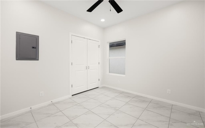 2413 S Hillside Avenue unit: 1 #1, Edinburg, TX 78542, 2 Habitaciones Habitaciones , ,2 BañosBaños,Residential,En Venta,2413 S Hillside Avenue unit: 1,0,494473