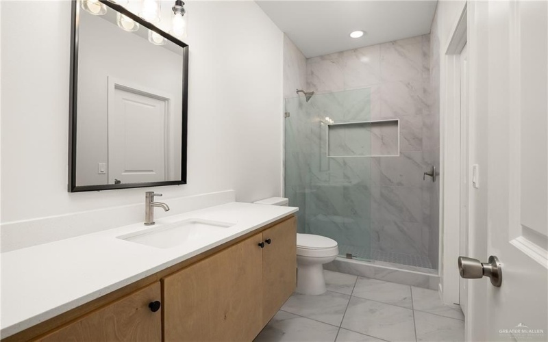 2501 S Hillside Avenue unit: 1 #1, Edinburg, TX 78542, 2 Bedrooms Bedrooms, ,2 BathroomsBathrooms,Residential,For Sale,2501 S Hillside Avenue unit: 1,0,494478