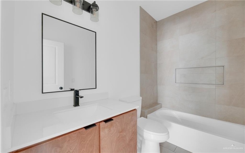 5003 Dahlia Street unit: 2 #2, Pharr, TX 78539, 3 Bedrooms Bedrooms, ,2 BathroomsBathrooms,Residential,For Sale,5003 Dahlia Street unit: 2,0,494500