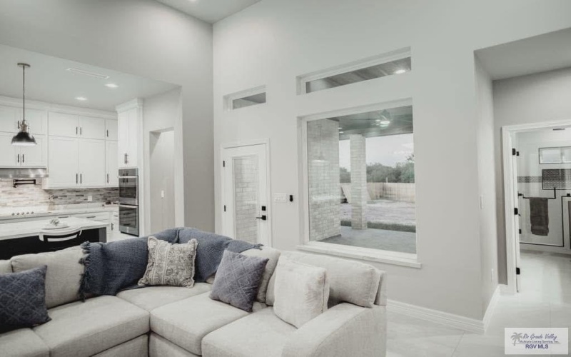 8796 JUPITER ST., BROWNSVILLE, TX 78521, 5 Habitaciones Habitaciones , ,5 BañosBaños,Residential,En Venta,8796 JUPITER ST.,0,29772041